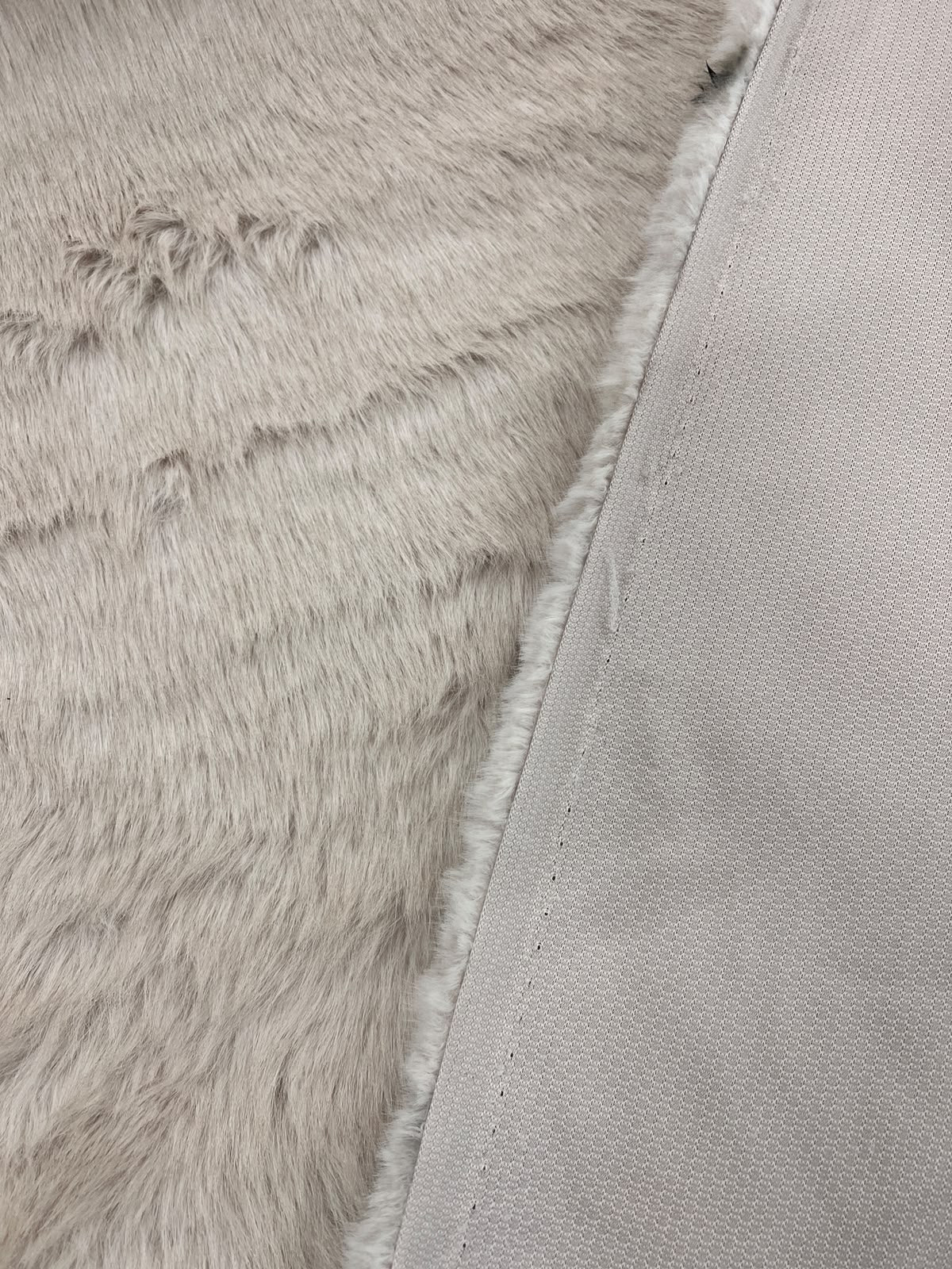OLAF 003 neutral taupe/ivory hairy cuddle milky wool blended