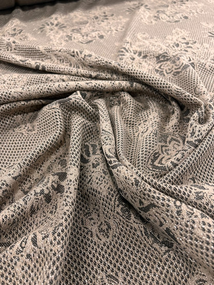OLAF 006 shiny textured jacquard
