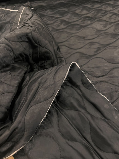 OLAF 008 deep black onion pattern quilted puffer