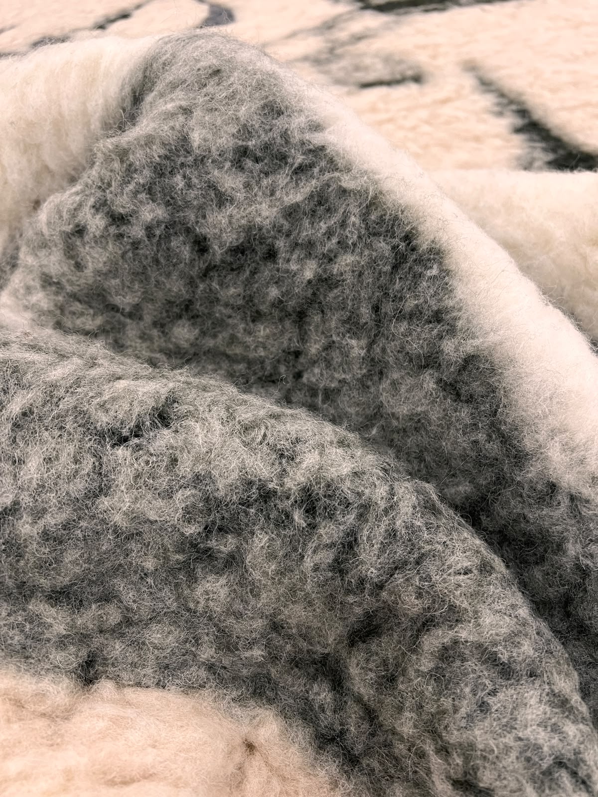 OLAF 009 khaky&beige heavyweight boiled wool