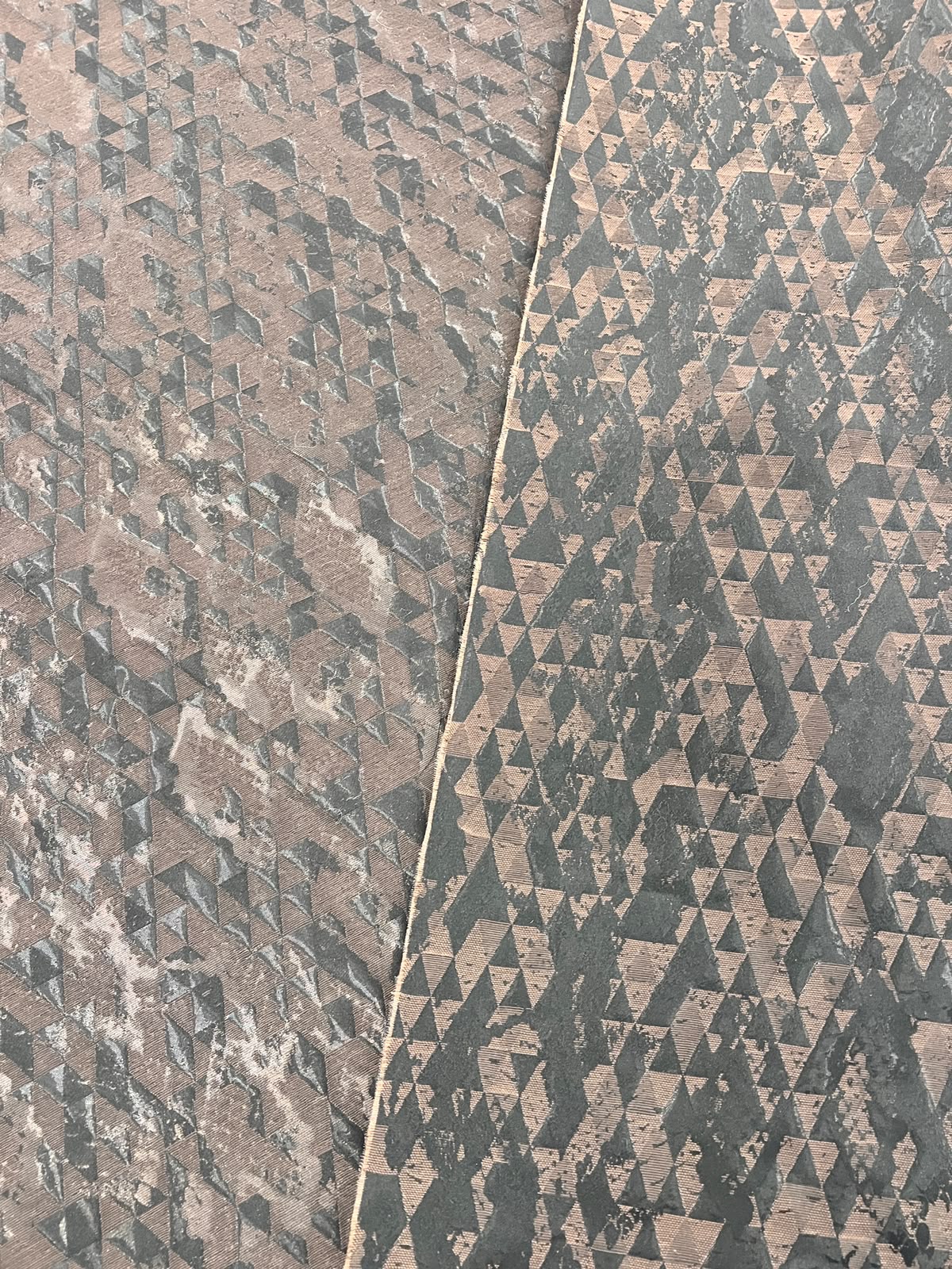 OLAF 011 brown&black metallic raddiant jacquard double face