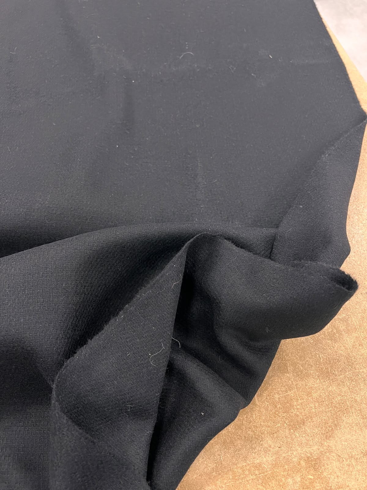 OLAF 013 black heavyweight tweed wool 100%