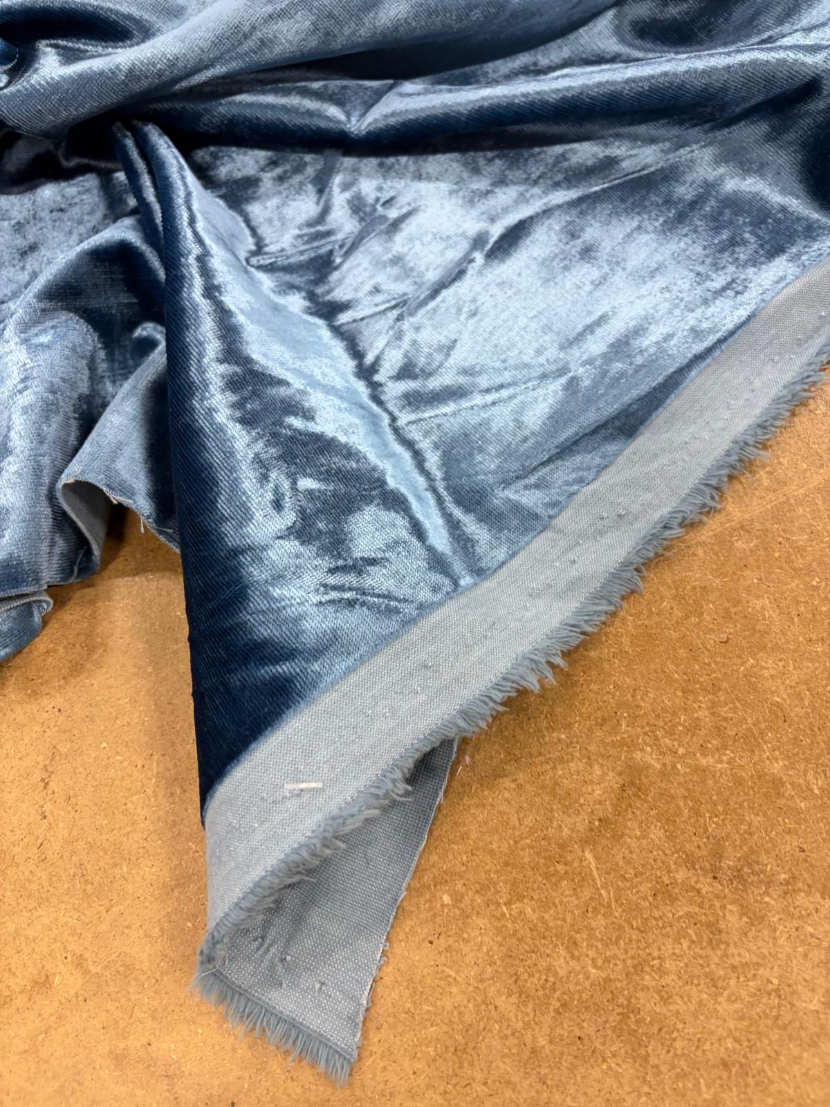 DRACO 016 heavy velvet steel blue