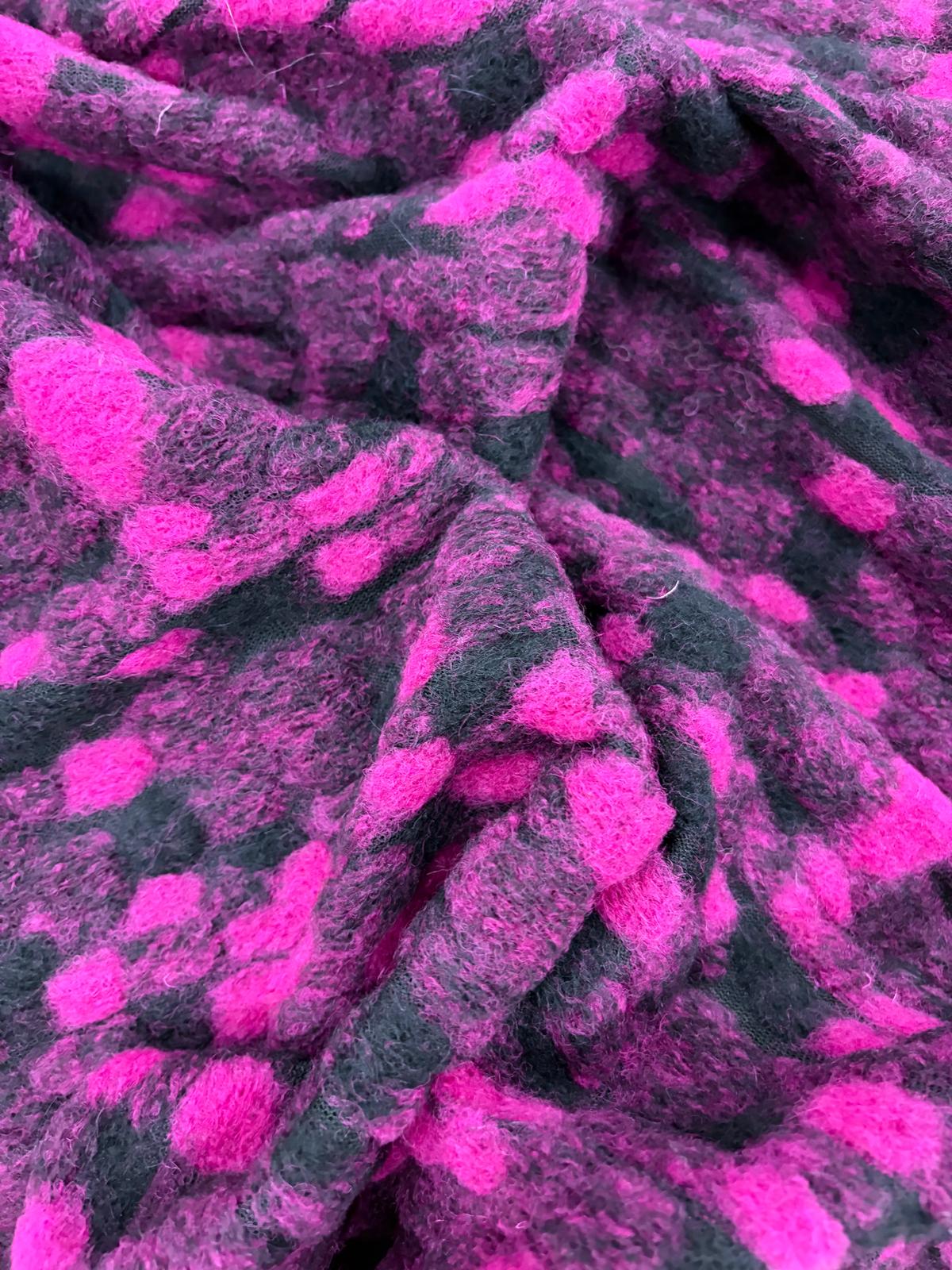 DRACO 029 heavy boiled wool with applicated fuchisia & black