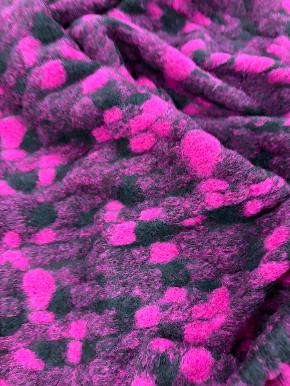 DRACO 029 heavy boiled wool with applicated fuchisia & black