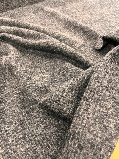URI 002 heavy jersey grey tonal checkered wool