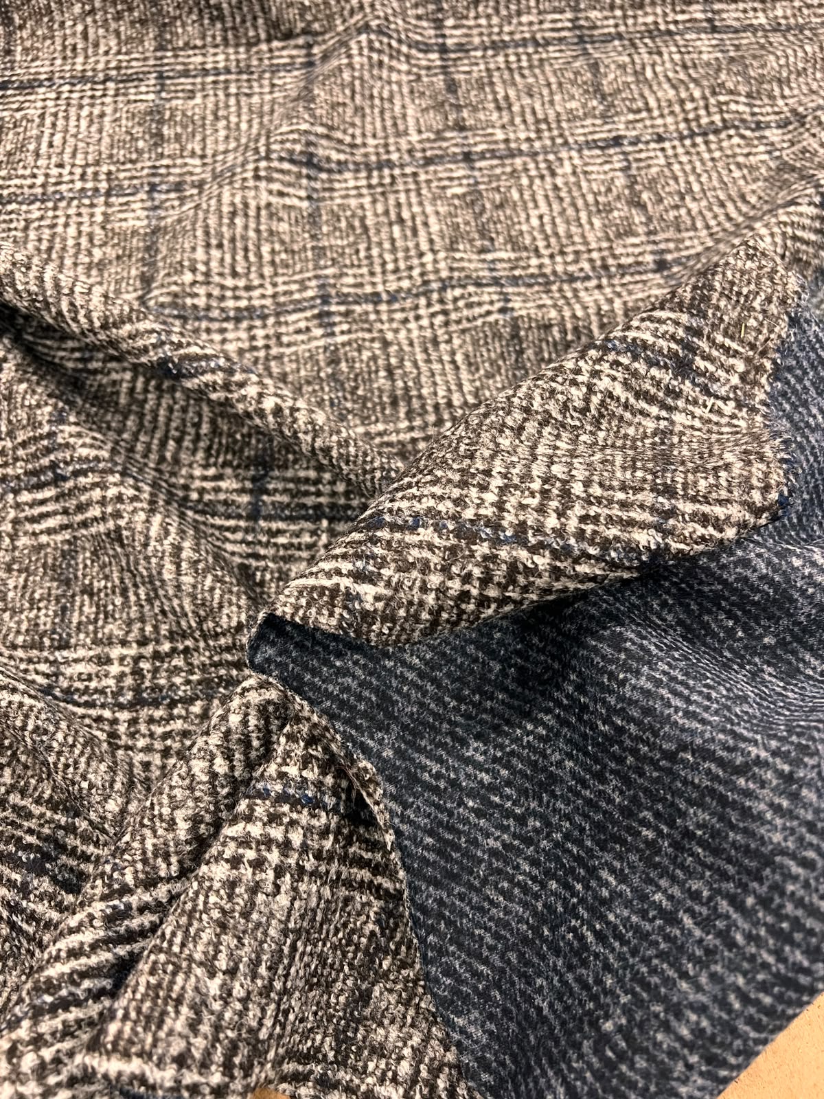 URI 003 double face wool tweed