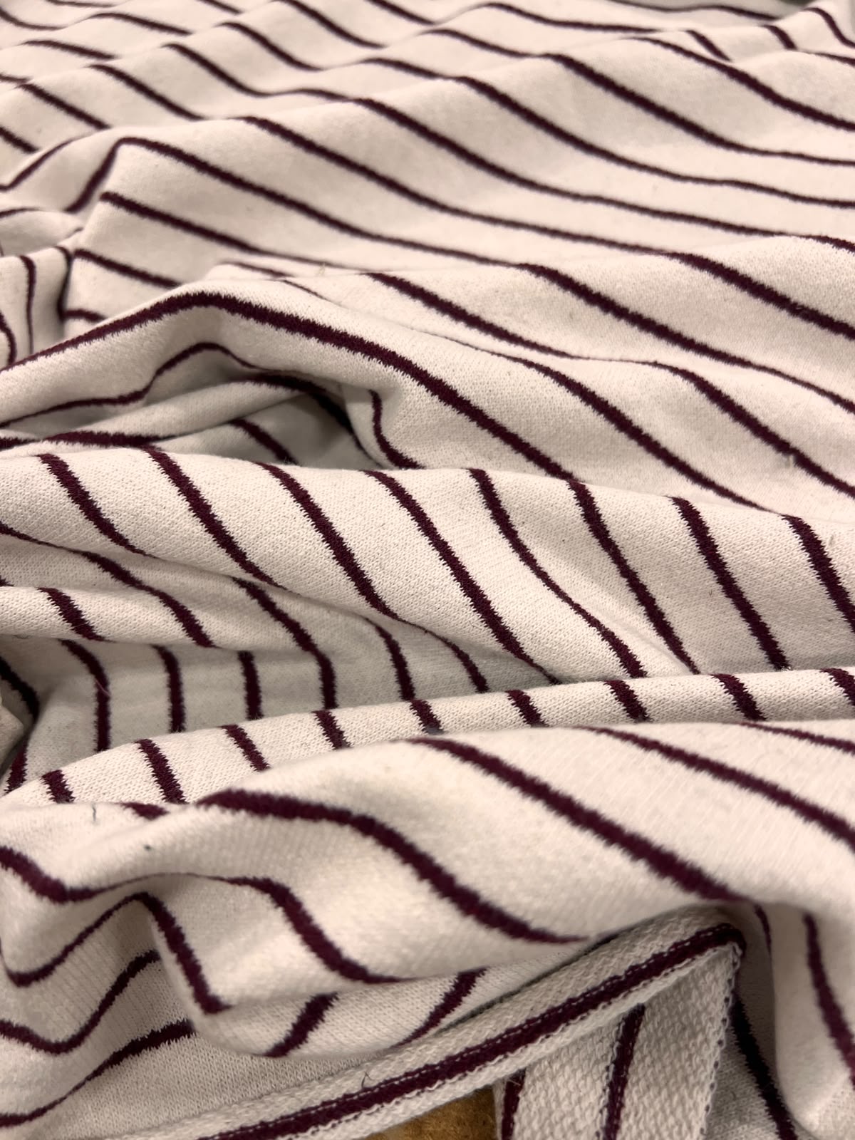 URI 005 burgundy&ecru striped french terry