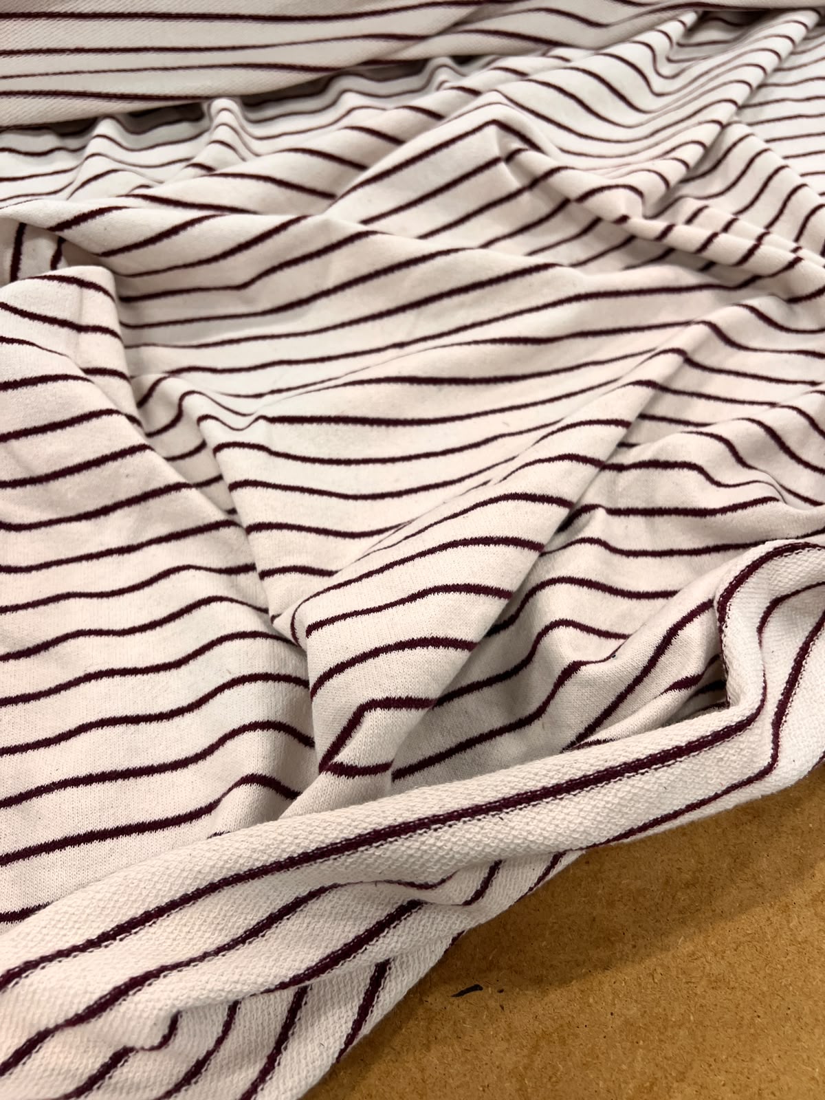 URI 005 burgundy&ecru striped french terry