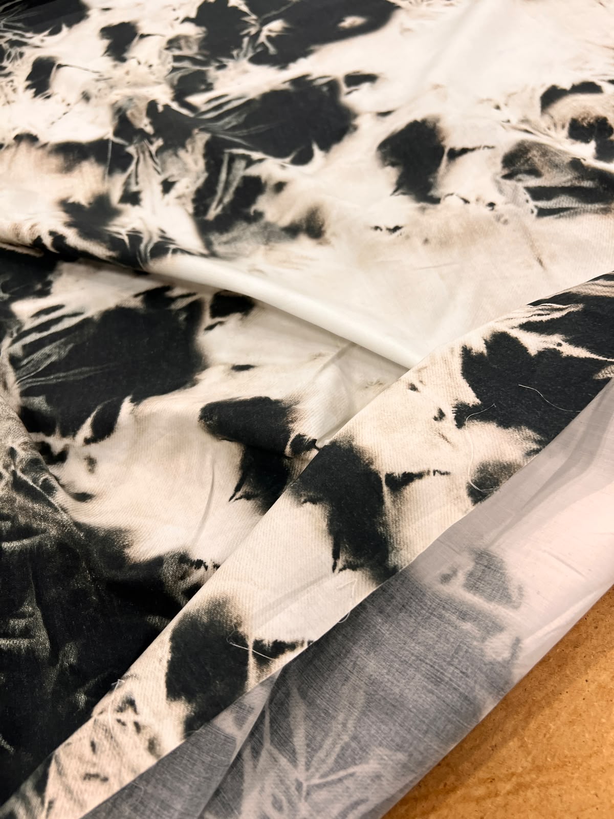 URI 006 AOP tie-dye cotton poplin