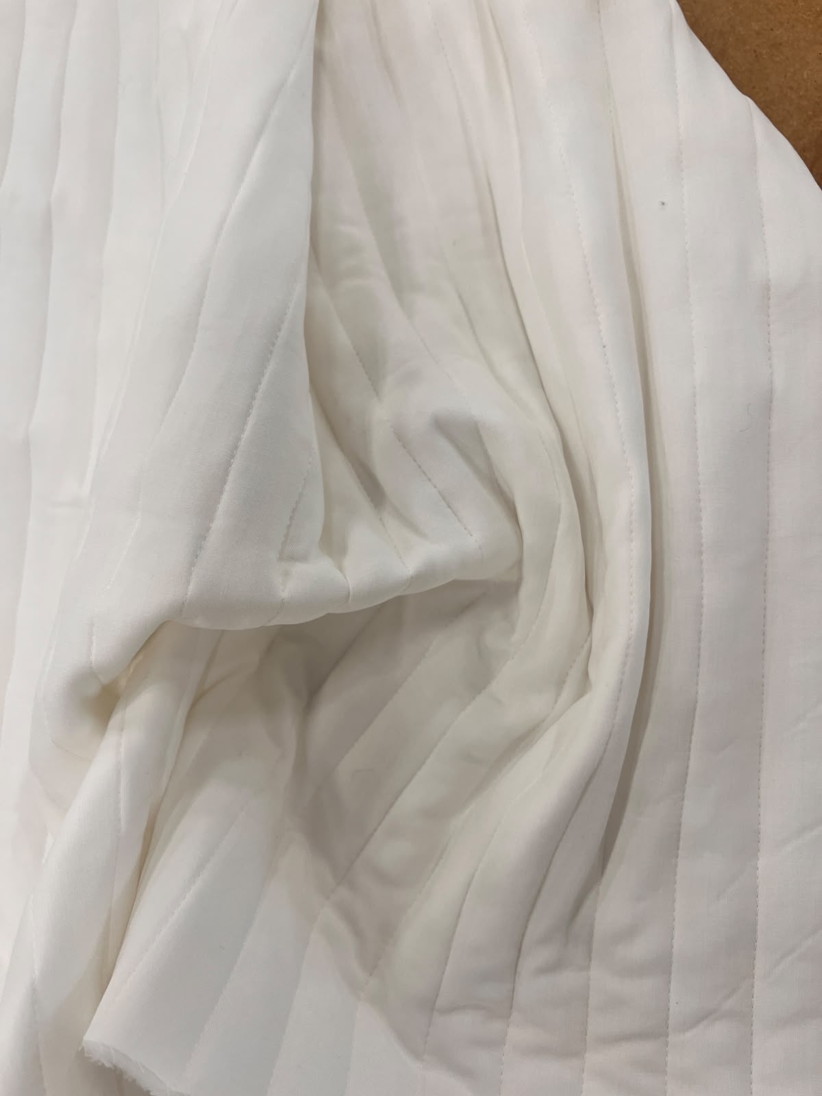ZOE 034 double face pintucked semi shiny quilted
