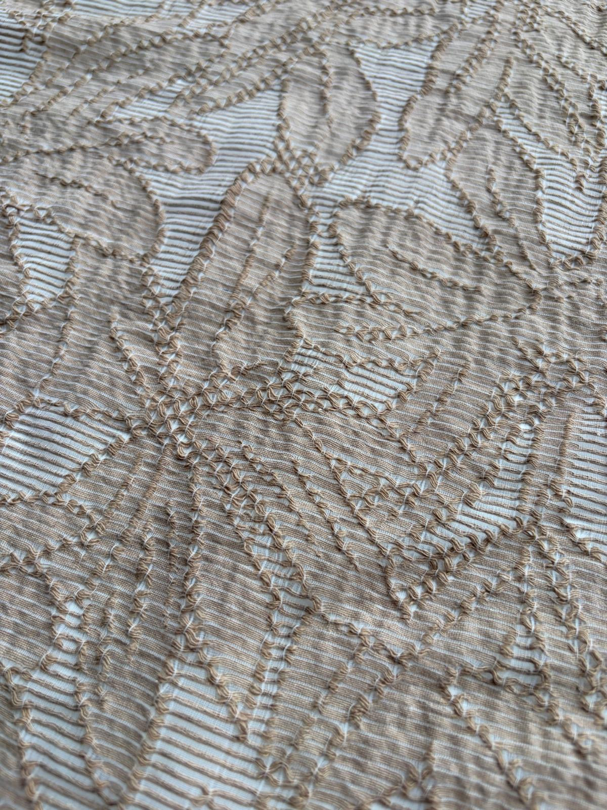 DANTE 045 dévoré leaves pattern poly vi co sand