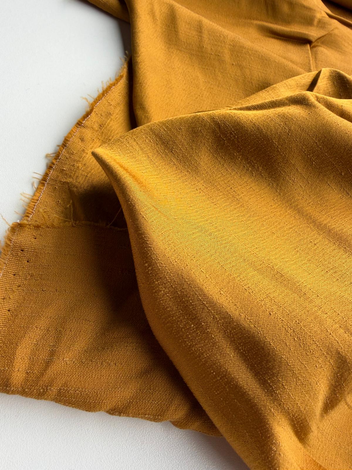 PC DANTE 049 VI/PL shantung washed dark yellow